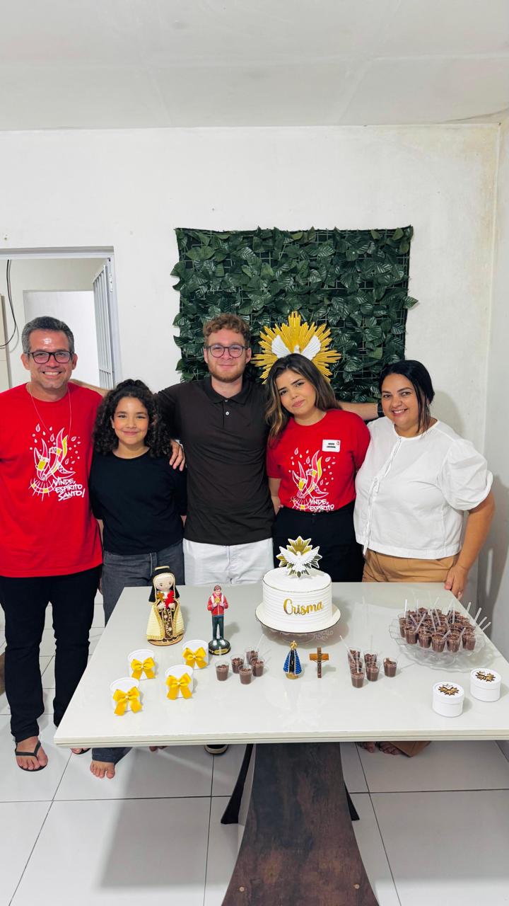 Foto com a família no crisma